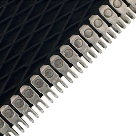 8435: 3 Ply Diamond Top C/W Alligator Rivet Fastner suit Case IH (US Made Belt)